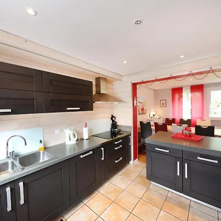 En Couleurs 샬레 종루프 롱지메르